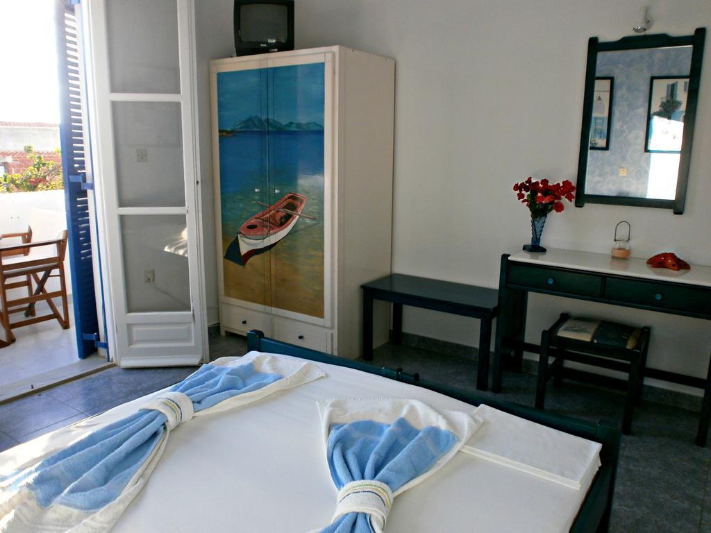 Villa Anna Maria Alikí Rum bild